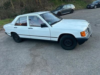Gebraucht Mercedes 190 120 PS (88 kW) 1984 Weiß Limousine