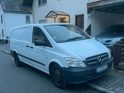 Weiß Gebraucht 2011 Mercedes Vito Van | 4.900 €