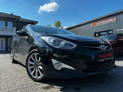 Gebraucht Hyundai i40 Premium 136 PS (100 kW) 2012 Schwarz Kombi