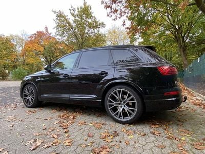 Schwarz Gebraucht 2018 Audi SQ7 Ambiente SUV | 43.000 €