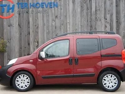 Begagnad Peugeot TePee 75 HK (55 kW) 2012 Röd Sedan