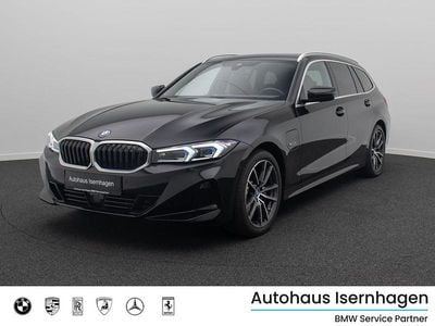 Gebraucht BMW 330e Sport Line 292 PS (214 kW) 2022 Schwarz Limousine