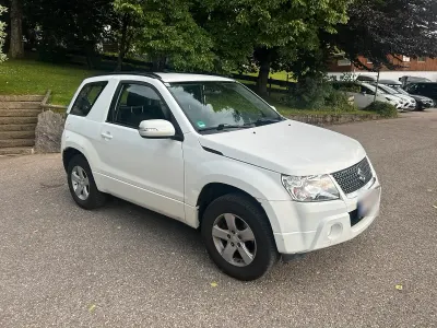 Gebraucht Suzuki Grand Vitara 166 PS (122 kW) 2011 Weiß SUV