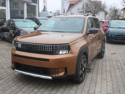 Neu Fiat Grande Panda La Prima 110 PS (80 kW) 2026 Braun Kleinwagen