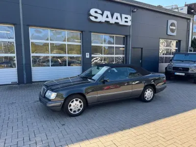Gebraucht Mercedes 300 220 PS (161 kW) 1993 Schwarz Cabrio
