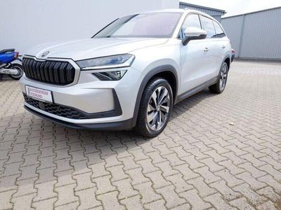 Brilliantsilber metallic (metallic) Gebraucht 2024 Skoda Kodiaq Selection SUV | 37.590 € (Fairer Preis)