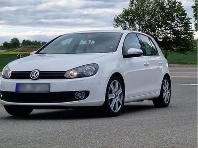 Usata VW Golf VI 102 CV (75 kW) 2009 Bianco Utilitaria