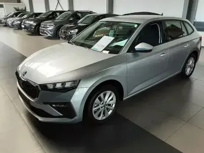 Gebraucht Skoda Scala Selection 116 PS (85 kW) 2025 Brilliantsilber (metallic) Kleinwagen