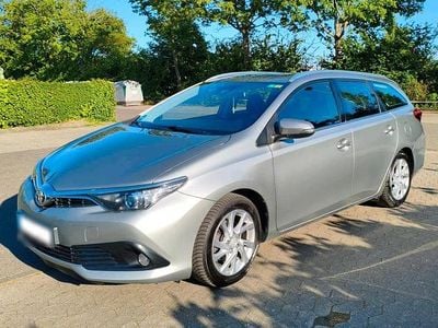 Gebraucht Toyota Auris Touring Sports 111 PS (81 kW) 2015 Gold Kombi