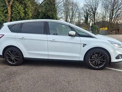 Gebraucht Ford S-MAX Trend 160 PS (117 kW) 2017 Weiß Van / Kleinbus