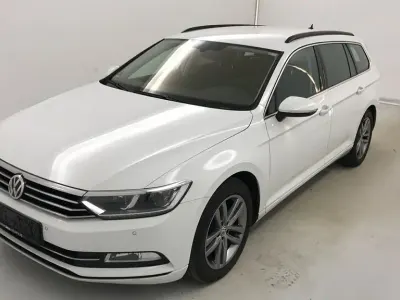 Gebraucht VW Passat Comfortline 150 PS (110 kW) 2017 Weiß Limousine