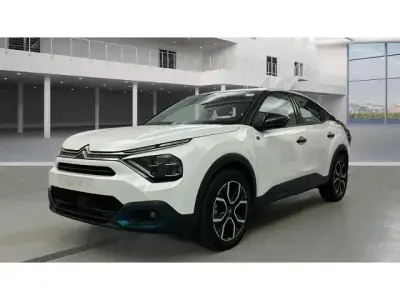 Używany Citroën e-C4 Feel 100 kW (136 KM) 2022 Biały Sedan/Limuzyna