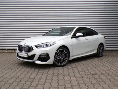 Gebraucht BMW 220 M Sport 178 PS (130 kW) 2023 Weiß Coupé