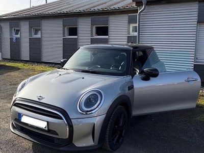 Gebraucht Mini Cooper Classic 136 PS (100 kW) 2023 Silber Kleinwagen