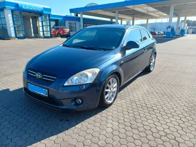 Gebraucht Kia ProCeed EX 126 PS (92 kW) 2009 Blau Kleinwagen