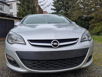 Usata Opel Astra 165 CV (121 kW) 2014 Argento Station wagon