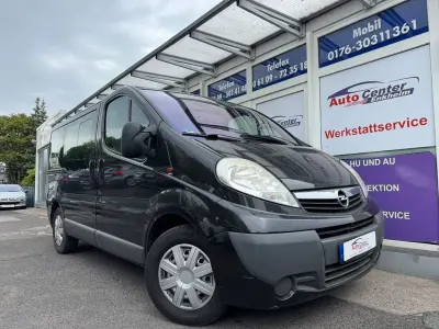 Gebraucht Opel Vivaro 114 PS (83 kW) 2008 Schwarz Van / Kleinbus