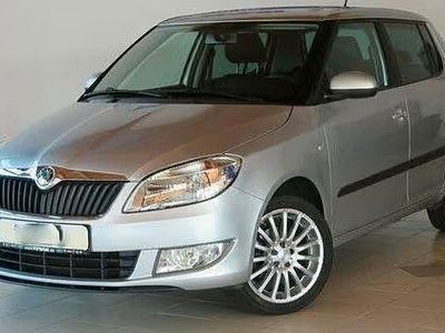 Silber Gebraucht 2011 Skoda Fabia Ambiente Kleinwagen | 5.100 € (Etwas zu teuer)