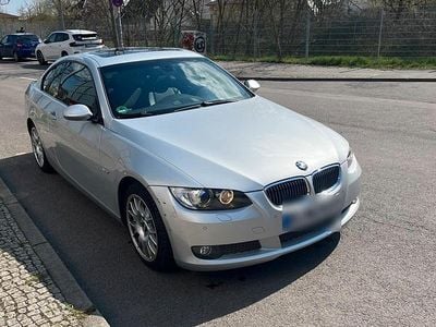 Gebraucht BMW 335 286 PS (210 kW) 2007 Silber Coupé