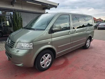 Usata VW T5 Comfortline 174 CV (127 kW) 2006 Verde Furgone