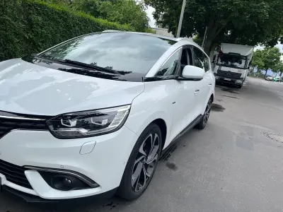 Gebraucht Renault Scénic IV Bose Edition 150 PS (110 kW) 2020 Weiß Van / Kleinbus