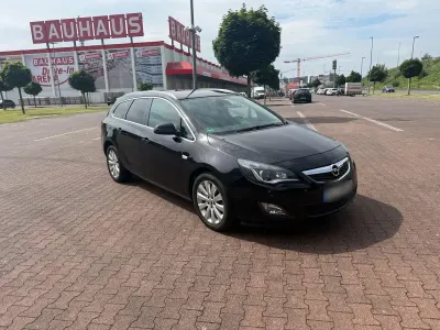 Gebraucht Opel Astra 160 PS (117 kW) 2010 Schwarz Kombi