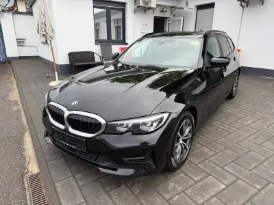 Gebraucht BMW 320 Advantage 190 PS (139 kW) 2021 Schwarz Kombi