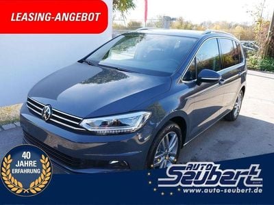 Neu VW Touran Comfortline 150 PS (110 kW) 2025 Delfingrau metallic Van / Kleinbus