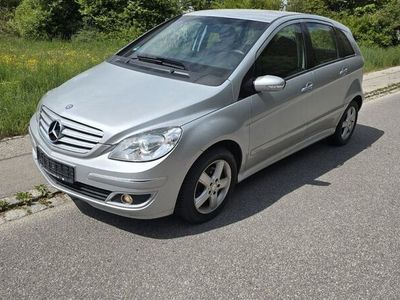 Mercedes B180