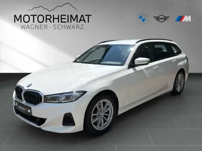 Gebraucht BMW 320 Sport Line 190 PS (139 kW) 2023 Alpinweiss iii Kombi