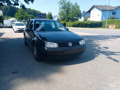 VW Golf IV