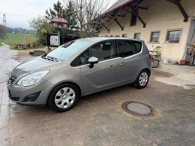 Gebraucht Opel Meriva 95 PS (69 kW) 2011 Braun Van / Kleinbus