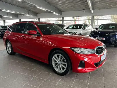 Używany BMW 320 190 KM (139 kW) 2023 Czerwony Kombi