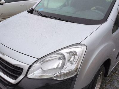 Gebraucht Peugeot Partner 99 PS (72 kW) 2018 Silber