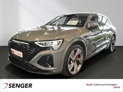 Gebraucht Audi Q8 e-tron S-Line 300 kW (408 PS) 2023 Chronosgrau metallic SUV