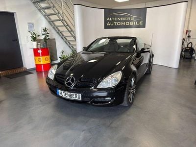 Second-hand Mercedes SLK200 163 CP (119 kW) 2007 Negru Cabrio