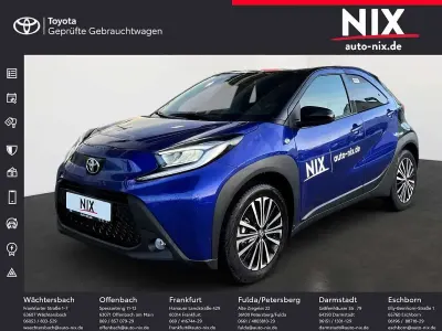 Gebraucht Toyota Aygo X 72 PS (52 kW) 2025 Juniperblue / black mica SUV