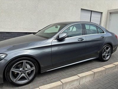 Silber Gebraucht 2018 Mercedes C180 Limousine | 22.700 € (Etwas zu teuer)