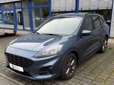 Używany Ford Kuga ST-Line 120 KM (88 kW) 2024 Niebieski SUV