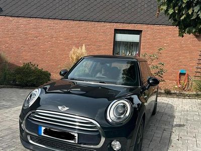 Gebraucht Mini Cooper 136 PS (100 kW) 2016 Schwarz Kleinwagen