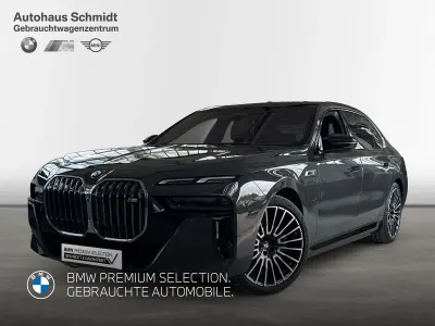 Gebraucht BMW M760e M Sport 381 PS (280 kW) 2025 Bmw individual dravitgrau Limousine