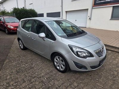 Silber Gebraucht 2010 Opel Meriva Innovation Van / Kleinbus | 3.500 € (Fairer Preis)