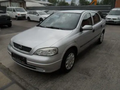 Gebraucht Opel Astra Elegance 101 PS (74 kW) 1999 Silber Limousine