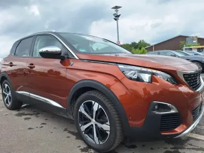 Gebraucht Peugeot 3008 Crossway 131 PS (96 kW) 2020 Orange SUV