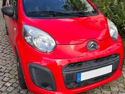 Gebraucht Citroën C1 Advance 68 PS (50 kW) 2012 Rot Kleinwagen