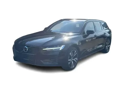 Usado Volvo V60 R-Design 398 HP (292 kW) 2022 Preto Carrinha