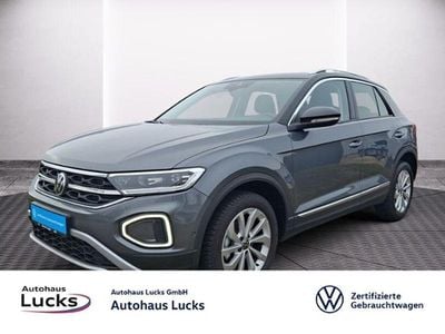 Second-hand VW T-Roc Style 150 CP (110 kW) 2024 Gri SUV
