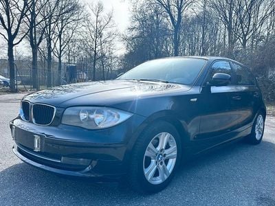 Usata BMW 120 122 CV (89 kW) 2011 Nero Utilitaria