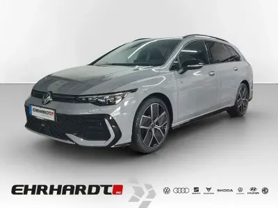 Gebraucht VW Golf VIII R-line 150 PS (110 kW) 2026 Mondsteingrau Kombi