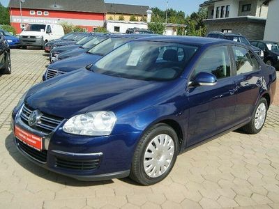 Gebraucht VW Jetta Trendline 105 PS (77 kW) 2008 Blau Limousine